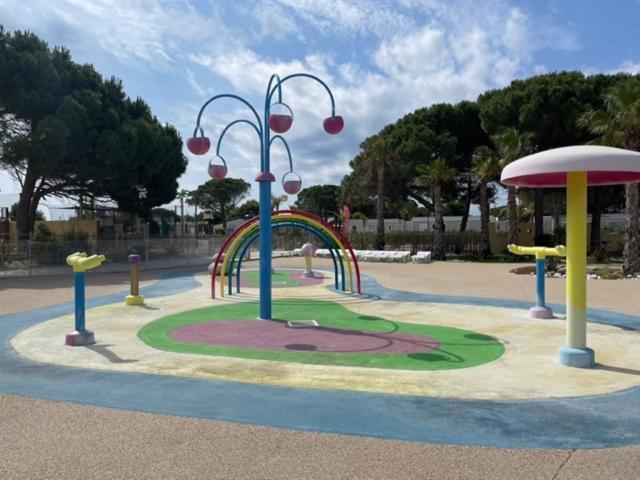 Mobilhome Canet En Roussillon - Canet Plage Loc Екстериор снимка